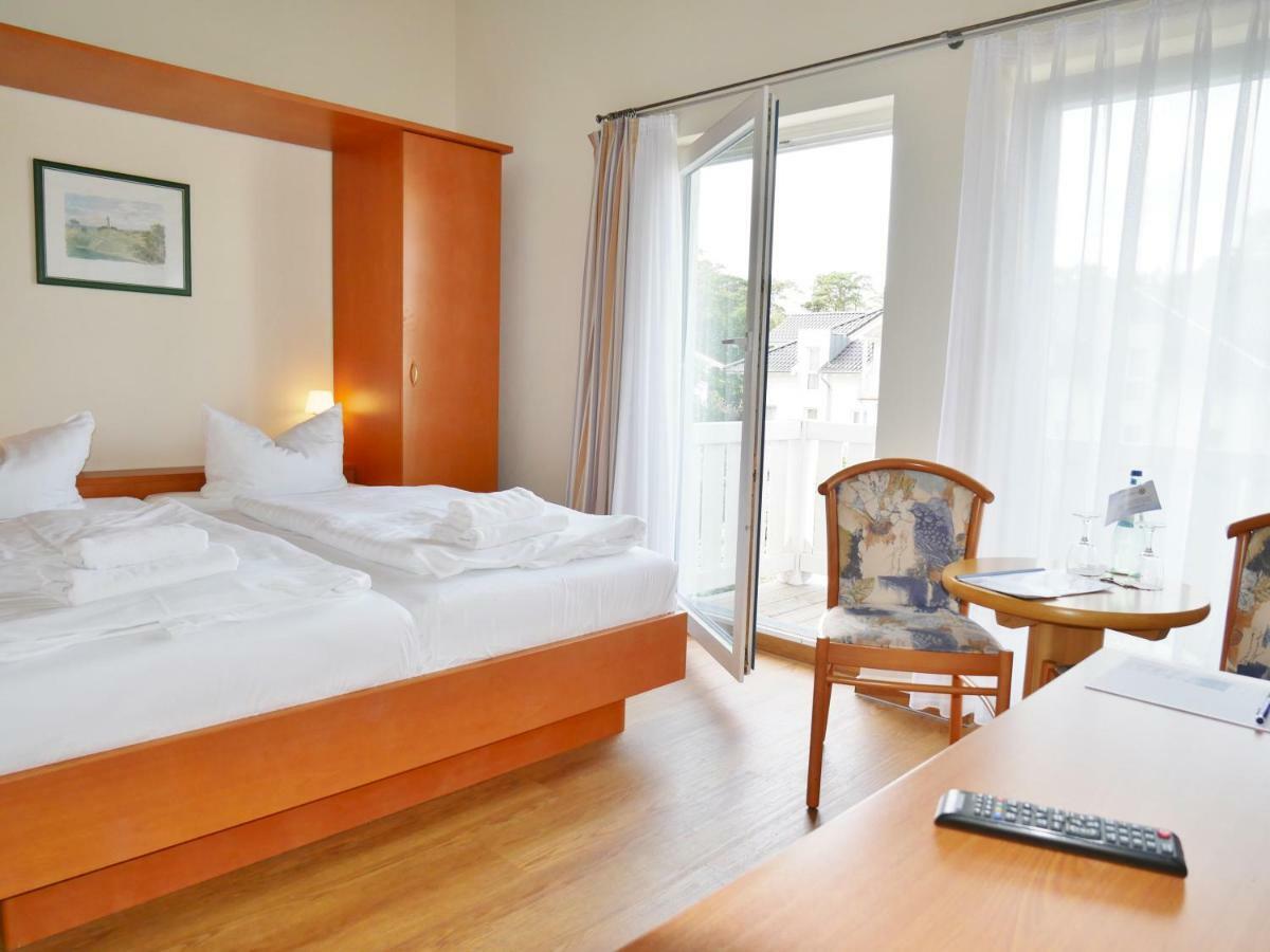 R&R Hotel Strandallee Baabe Esterno foto