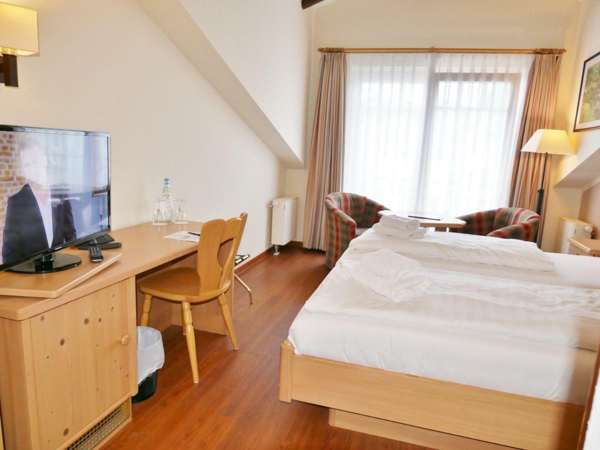 R&R Hotel Strandallee Baabe Esterno foto